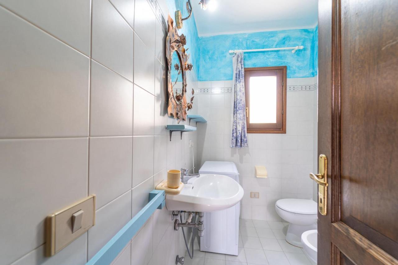 Iss Travel, Villa Fiorita - 800 M From La Cinta Beach San Teodoro  Luaran gambar