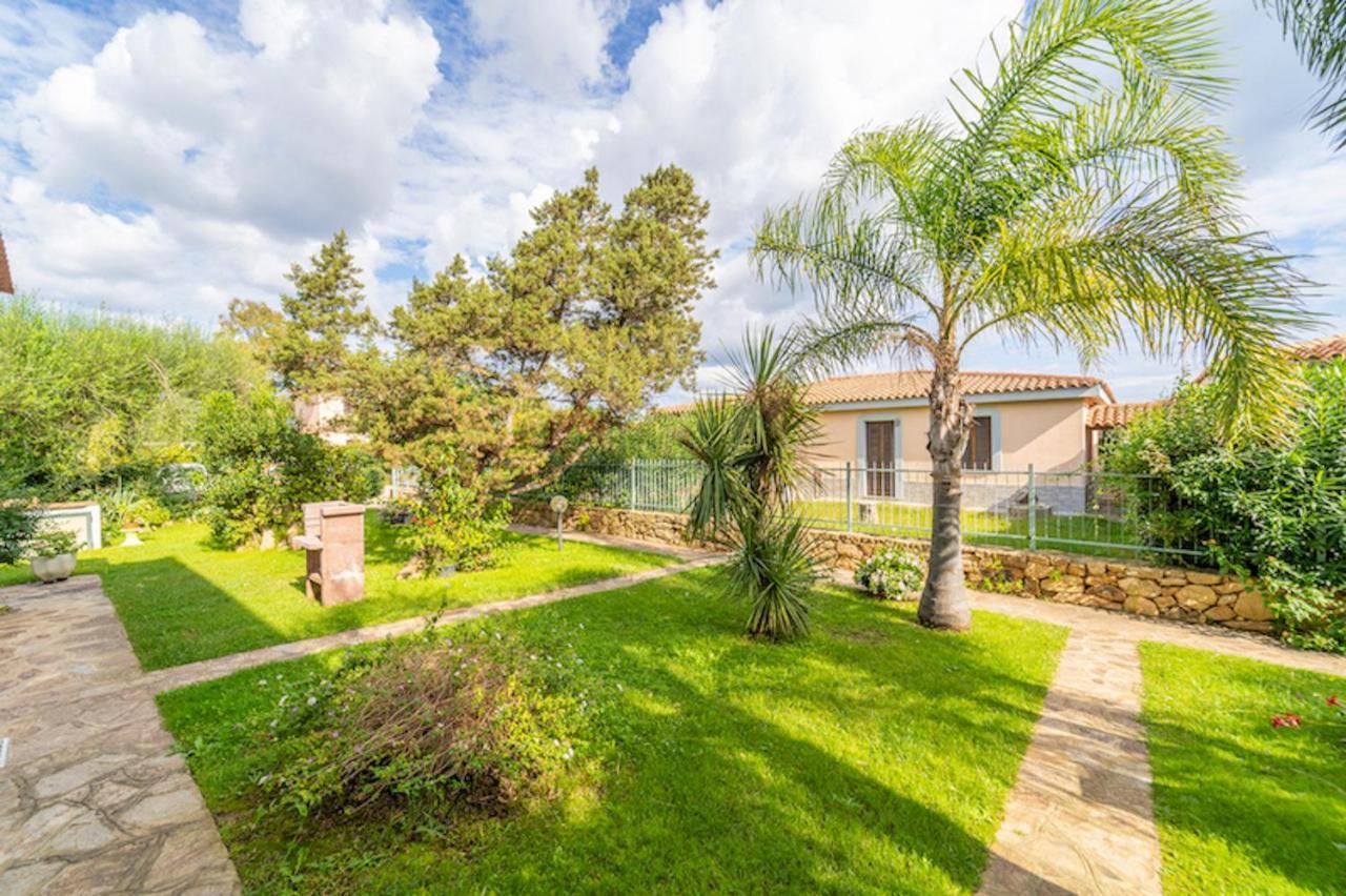 Iss Travel, Villa Fiorita - 800 M From La Cinta Beach San Teodoro  Luaran gambar