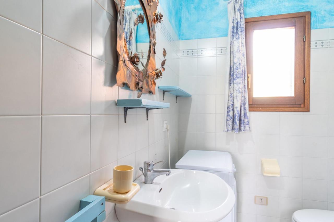 Iss Travel, Villa Fiorita - 800 M From La Cinta Beach San Teodoro  Luaran gambar